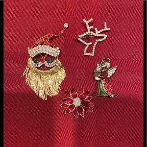 Set of 4 Christmas Pins